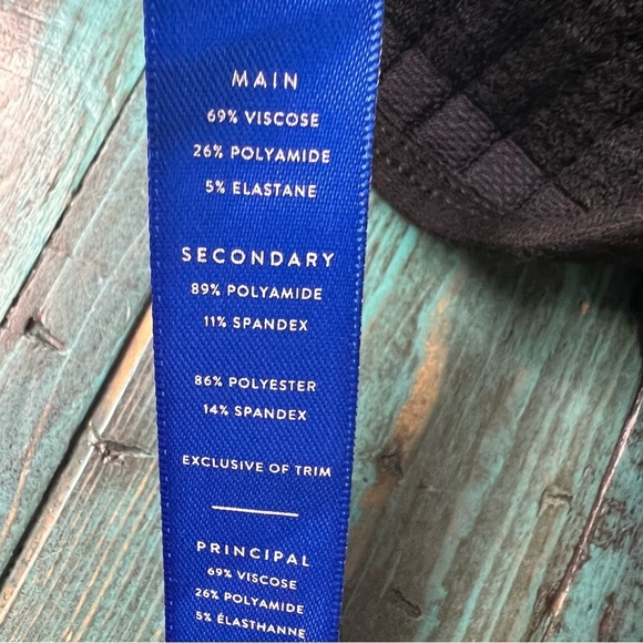 Kit & Ace Black Flare Cropped Pants Size 6 - Picture 12 of 13